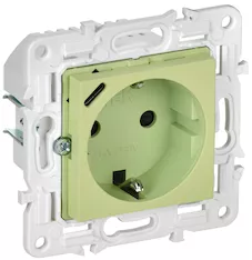 Розетка IEK SKANDY 16А с USB C 18Вт SK-R17G SK-R14-16-U14-018-K06