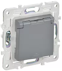 Розетка 1-местная IEK SKANDY 16А IP44 SK-R11Gr SK-R16-16-44-K03