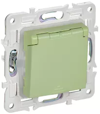 Розетка 1-местная IEK SKANDY 16А IP44 SK-R11G SK-R16-16-44-K06