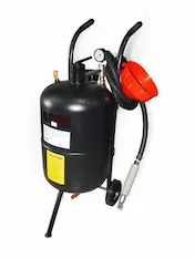 Передвижной пескоструйный аппарат напорного типа ROCKFORCE RF-SB10