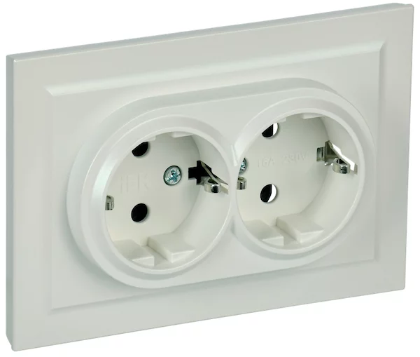 Розетка 2-местная IEK BRITE 16А в сб. РС12-3-БрЖ BR-R21-16-K36-F 