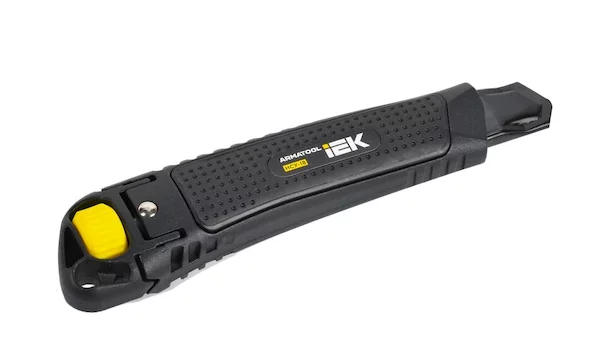 ARMATOOL Нож строительный усиленный 18мм НСУ-18 SK2 IEK TNC72-18