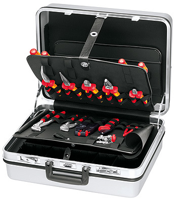 Чемодан с инструментом 23 предмета KNIPEX 00 21 30