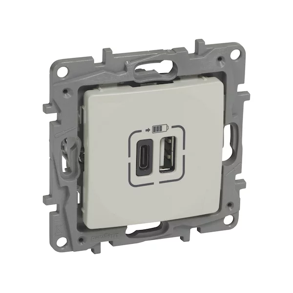 Розетка USB Niloe Тип А+C Слоновая кость