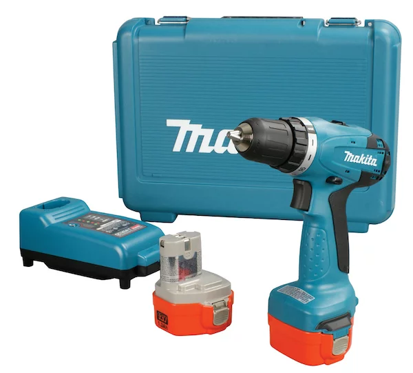Аккумуляторная дрель-шуруповерт Makita 6271DWPE
